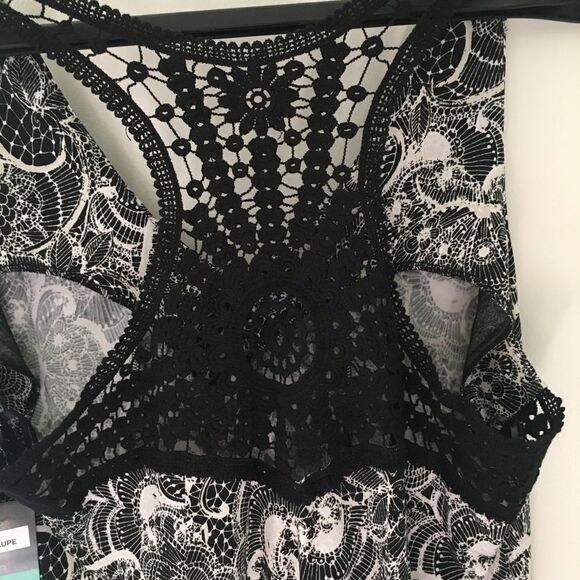 Gabby Skye Dress NWT - Picture 3 of 4